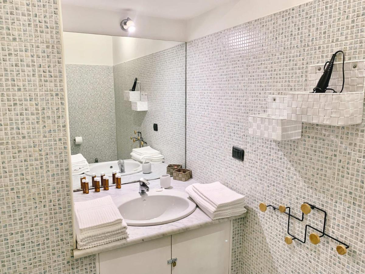 Comodo Loft Centrale - Pt Venezia Apartment มิลาน ภายนอก รูปภาพ