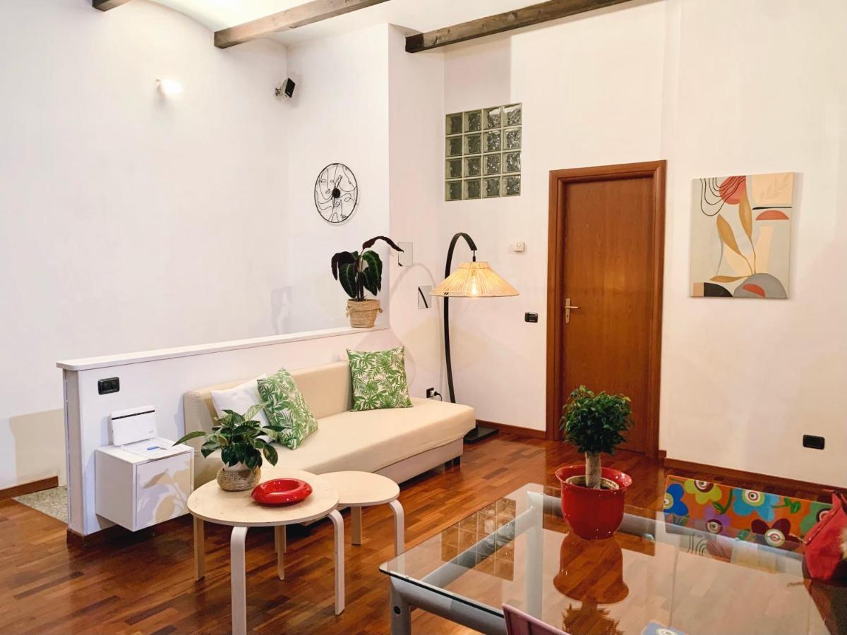 Comodo Loft Centrale - Pt Venezia Apartment มิลาน ภายนอก รูปภาพ
